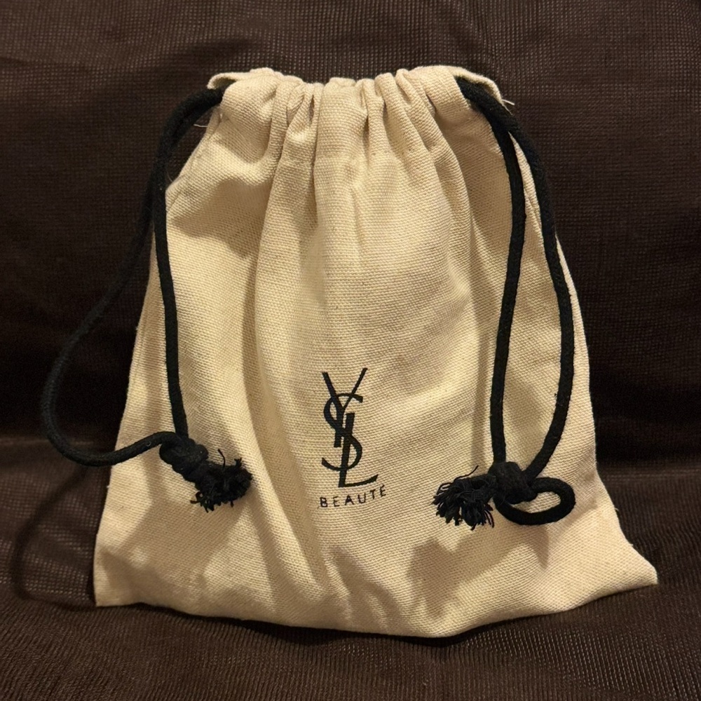 YSL Drawstring Pouch Gift Set (Brushes and Mini Notebook) - Picture 3 of 6